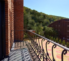 Комфорт семейный 4* (ПОЛУПАНСИОН) в Даховская Слобода