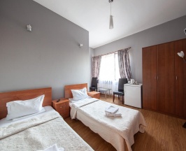 Номер стандарт с 2 односпальными кроватями (с завтраком) в Kaskad house