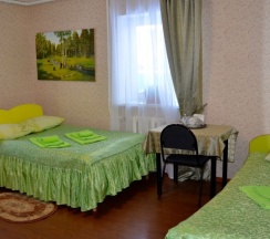 Трехместный номер с общей ванной комнатой в Русская усадьба