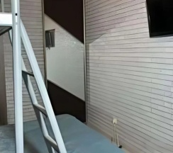 Трёхместный номер Comfort с балконом в Роза ветров