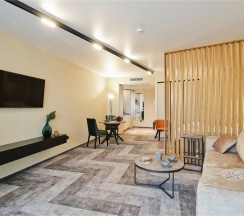 Делюкс в Ластадие