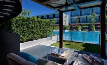 Двухместный номер Pool Access So Comfy двуспальная кровать в SO/ Sofitel Hua Hin