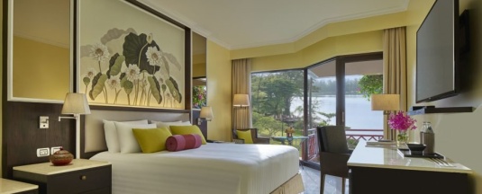 Двухместный номер Deluxe с видом на лагуну двуспальная кровать в Dusit Thani Laguna Phuket