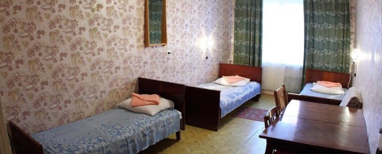 Трёхместный (удобства на блок)(4 и 5 этаж)(с завтраком) в Спорт