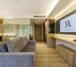 Двухместный номер Deluxe с видом на бассейн двуспальная кровать в The Marin Phuket