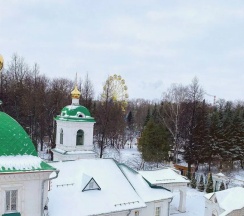 Двухместная студия с балконом (двуспальная кровать) в Квартира Дизайнерская студия в Центральном парке культуры