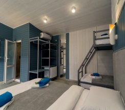 Четырёхместный номер Standard в Manresa family resort