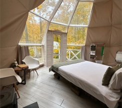 Сфера с балконом и камином в Клевер