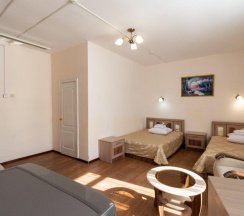 Номер стандарт с 2 односпальными кроватями в Маргобай