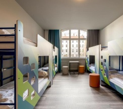 Кровать в общем номере в a&o Berlin Friedrichshain