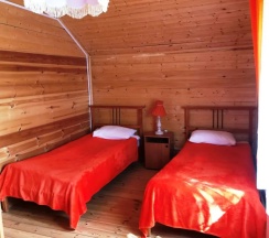 Шестиместный коттедж Княжеский с балконом в Ателика Улиткино