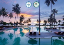 Двухместная вилла с видом на сад двуспальная кровать в Wyndham Hua Hin Pranburi Resort & Villas