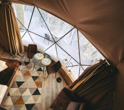 Геокупол Северное сияние в Вазуза Лав