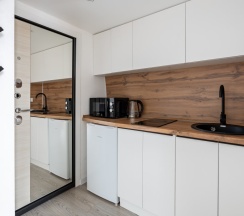 Двухместный номер Superior с балконом двуспальная кровать в Rosgorod