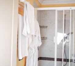 Двухместный номер Comfort двуспальная кровать в Pushkin hotel