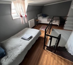 Апартаменты с 2 комнатами с красивым видом из окна в Гостевой дом TbilHome Guest