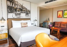 Четырёхместный номер Premium в Hotel Indigo Bangkok Wireless Road, an IHG Hotel