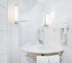 Номер Standard с двуспальной кроватью в ibis Moscow Paveletskaya