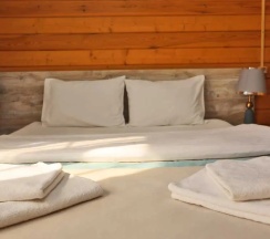 Трёхместный номер Superior с красивым видом из окна в Ялта