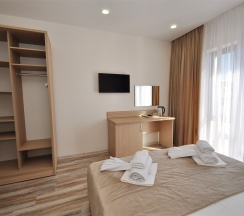 Корпус Андорра Семейный Люкс в Family Pride Inn Прайд