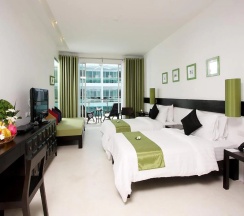 Двухместный номер Serene Wing Deluxe с видом на бассейн 2 отдельные кровати в Курортный отель The Old Phuket - Karon Beach Resort