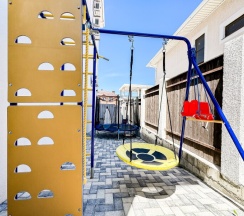 Дом 150кв.м. с 4 спальнями, кухней-гостиной и 3 санузлами, вмещает до 10 человек. в Villa Harizma