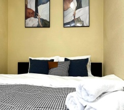 Номер стандарт комфорт с 1 двуспальной кроватью Мираж в Дисней