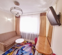 Номер 5 ***** звезд одно - двухместный.(Двуспальная King Size кровать.Мини бассейн.Сауна. SPA) в Строгино-экспо