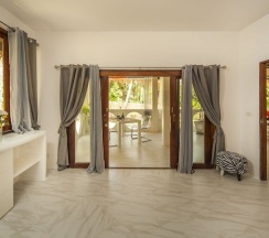 Вилла с 2 комнатами в Sand Shine Villa