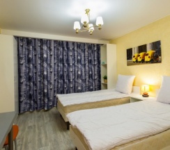 Апартаменты с двумя раздельными кроватями цокольный этаж в LeoHotels на 4-й Советской