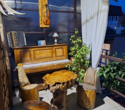 Номер Comfort с 2 комнатами с балконом в У Марины