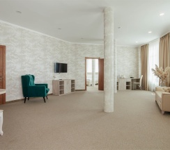 Люкс двухкомнатный с террасой вид на море в Кавказ