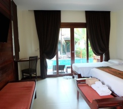 Семейная вилла с балконом в Howard Johnson by Wyndham Phuket Naiyang