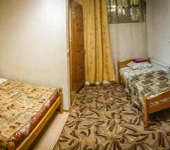 Четырёхместный номер Standard Цокольный этаж с 2 комнатами в Катеринаплюс