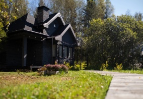 Глэмпинг В кронах в Московской области