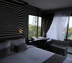 Номер Ma Recharge с балконом в MAZI Design Hotel by Kalima