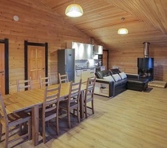 Apartment MAX (трехкомнатные апартаменты с общим холлом) в Счастье
