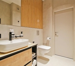 Вип Юник в Ластадие