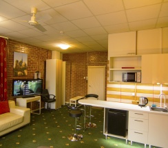 Полулюкс с двуспальной кроватью и диваном в Guest house Happy family