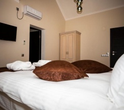 Двухместный номер Deluxe двуспальная кровать в Sulo hotel