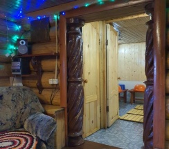 Коттедж с 4 комнатами с красивым видом из окна в Эдем