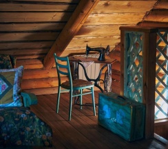 4-местный номер студия с 2 односпальными кроватями (мансарда) в Чеховская дача