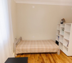 Коттедж с 6 комнатами с балконом и с красивым видом из окна в Дом пробуждения