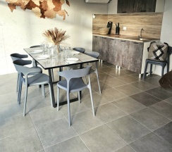 Коттедж с красивым видом из окна в Lякабанья