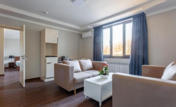Люкс в Rich Park Hotel