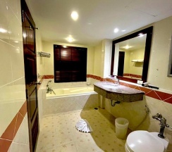 Одноместный номер Deluxe в B Buri Hotel
