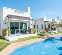 Апартаменты Premium с 2 комнатами с красивым видом из окна в Отель The Oriental Beach Pearl