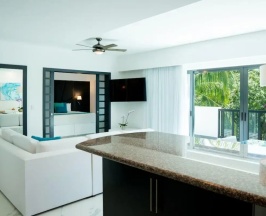 Резиденция Penthouse с 2 комнатами в Residences at The Fives