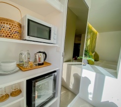 Двухместный семейный номер Deluxe с видом на горы в Sino House Phuket Hotel