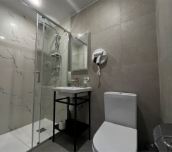 Студия Комфорт Мансарда с 2 раздельными кроватями в Port Comfort by Sennaya Square
